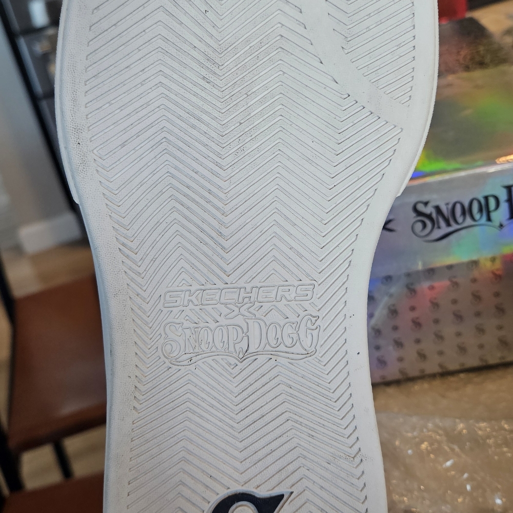 Skechers White/Navy/Red Canvas Sneakers - Picture 8 of 10